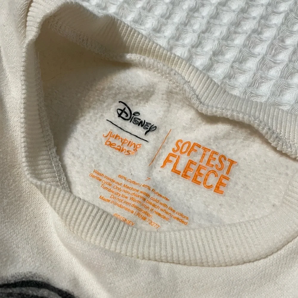 Cream Long Sleeve Sweatshirt with Snow White Print - Picture 4 of 4